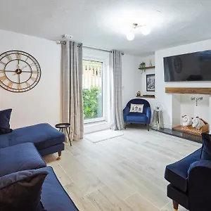 Host & - The Alby Whitby