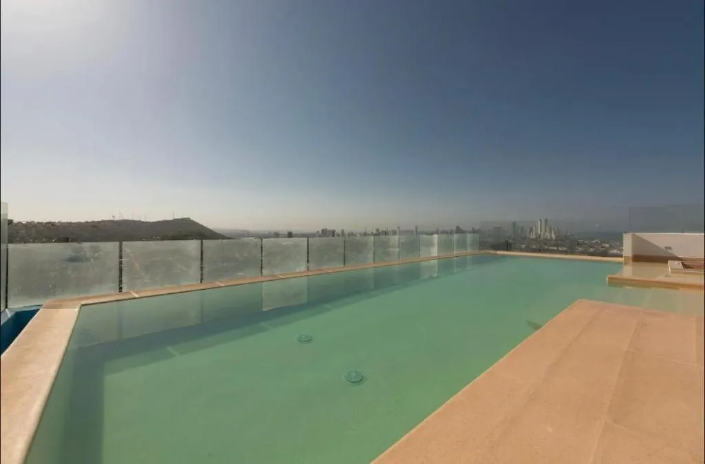 Espectacular Apartamento Piso Alto Con Excelente Vista Al Mar Y A La Ciudad Amurallada